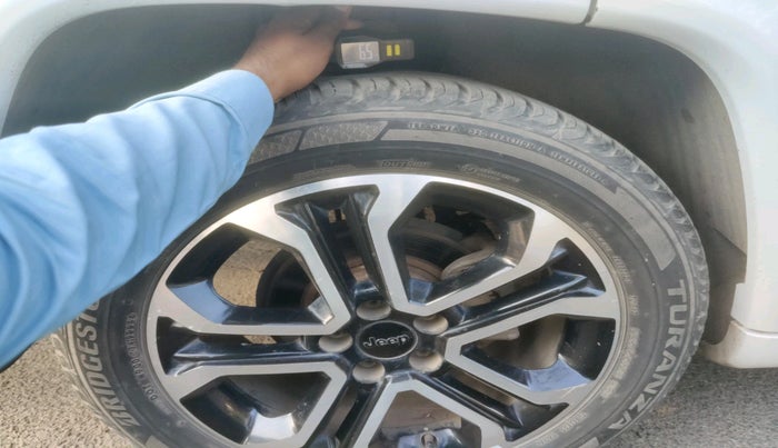 2022 Jeep Compass MODEL S (O) 1.4 PETROL DCT, Petrol, Automatic, 14,673 km, tyre