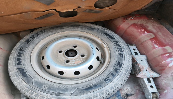 2011 Maruti Alto LXI, Petrol, Manual, 59,649 km, tyre