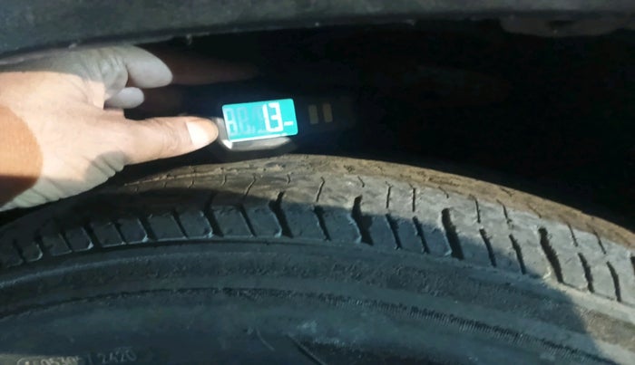 2016 Mahindra Kuv100 K6 D 5 STR, Diesel, Manual, 78,589 km, tyre