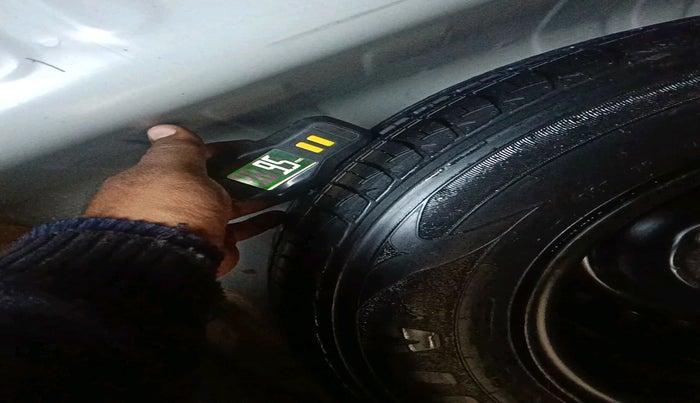 2021 Honda Amaze 1.2L I-VTEC VX, Petrol, Manual, 35,737 km, tyre