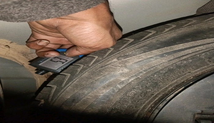 2011 Hyundai i10 MAGNA 1.2, Petrol, Manual, 76,609 km, tyre