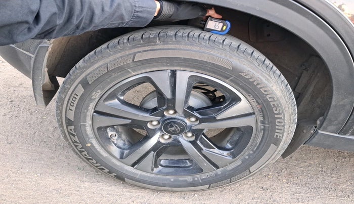 2024 Tata NEXON Fearless Plus S 1.2 Revotron 7DCA Dark Edition, Petrol, Automatic, 35,425 km, tyre