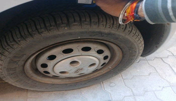 2010 Tata Indica V2 Xeta GLS 1.2, Petrol, Manual, 49,459 km, tyre