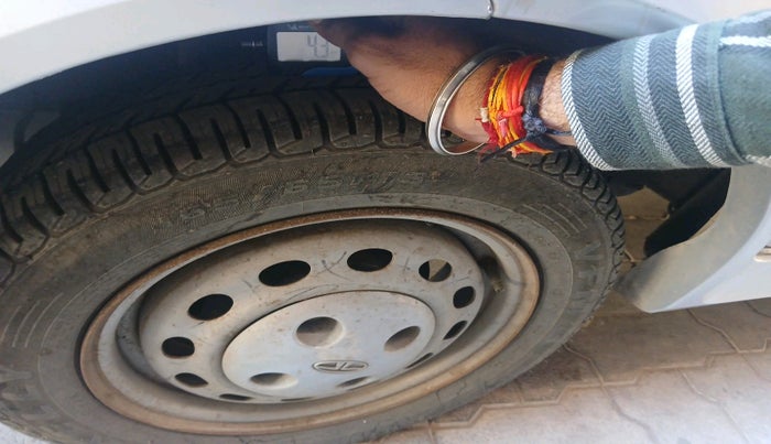 2010 Tata Indica V2 Xeta GLS 1.2, Petrol, Manual, 49,459 km, tyre