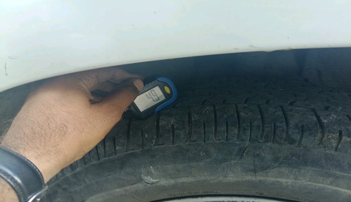 2015 Renault Duster 85 PS RXL DIESEL, Diesel, Manual, 1,06,697 km, tyre