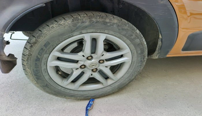 2020 Renault TRIBER RXZ AMT, Petrol, Automatic, 47,684 km, tyre