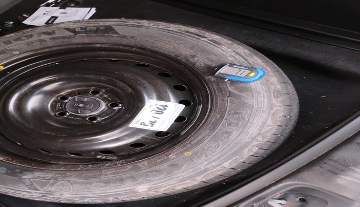 2021 Jeep Compass MODEL S (O) 1.4 PETROL DCT, Petrol, Automatic, 51,939 km, tyre