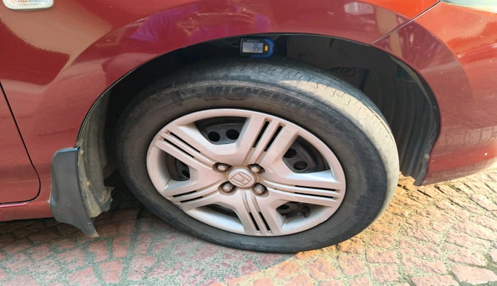 2010 Honda City 1.5L I-VTEC S MT, Petrol, Manual, 1,08,797 km, tyre