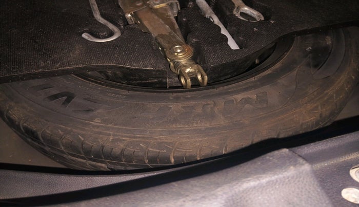 2017 Honda Jazz 1.2L I-VTEC V AT, Petrol, Automatic, 69,695 km, tyre