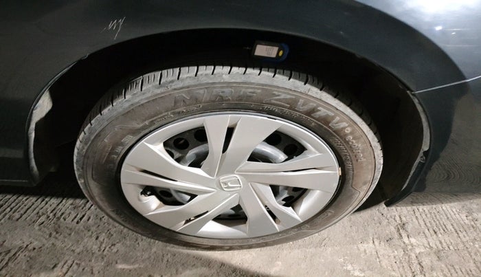 2023 Honda City 1.5L I-VTEC SV, Petrol, Manual, 3,348 km, tyre