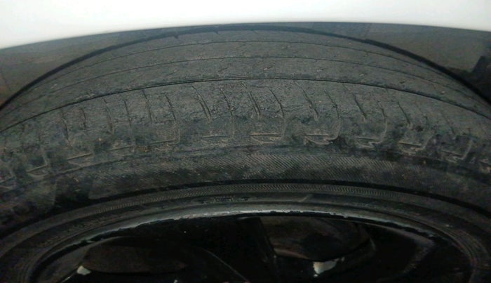 2015 Honda City 1.5L I-DTEC VX, Diesel, Manual, 83,268 km, tyre