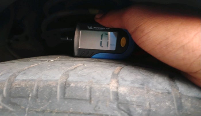 2016 Hyundai Creta SX PLUS AT 1.6 PETROL, Petrol, Automatic, 1,31,603 km, tyre