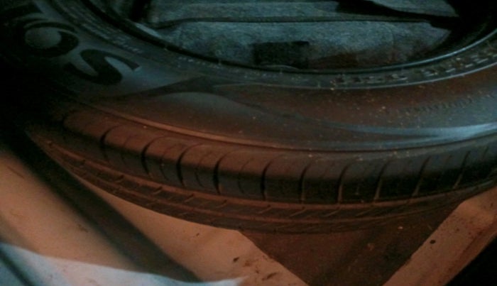 2019 KIA SELTOS HTK PLUS 1.5 DIESEL, Diesel, Manual, 1,17,238 km, tyre