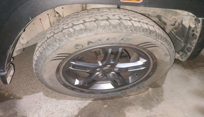 2022 Mahindra Thar LX D AT 4WD HT, Diesel, Automatic, 43,428 km, tyre