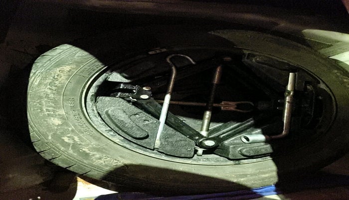 2018 Tata NEXON XT PETROL, Petrol, Manual, 64,366 km, tyre