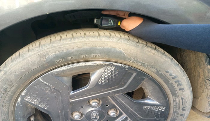 2020 Hyundai GRAND I10 NIOS MAGNA CORPORATE EDITION 1.2 KAPPA VTVT, Petrol, Manual, 28,019 km, tyre