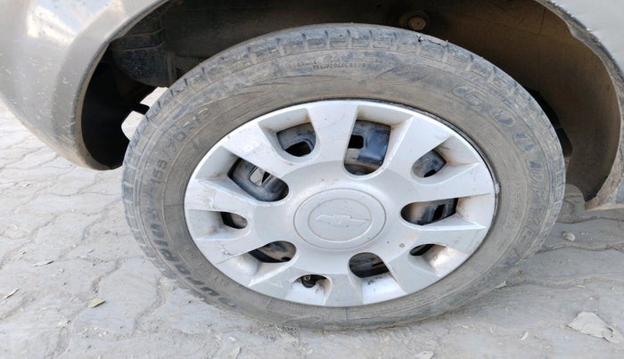 2011 Chevrolet Spark LT 1.0, Petrol, Manual, 84,427 km, tyre