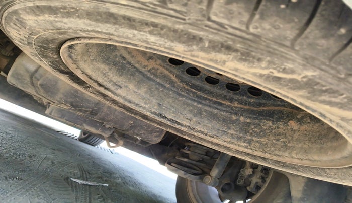 2021 MG HECTOR PLUS SHARP 2.0 DIESEL TURBO MT 6-STR DUAL TONE, Diesel, Manual, 1,16,397 km, tyre