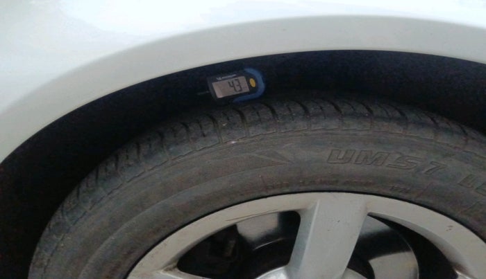 2013 Audi A4 2.0 TDI, Diesel, Automatic, 89,451 km, tyre