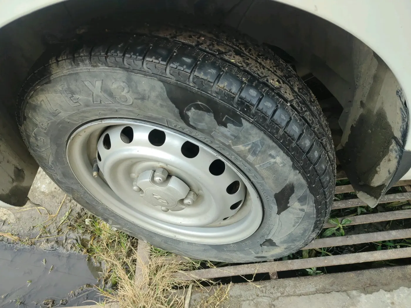 2022 Hyundai NEW SANTRO SPORTZ EXECUTIVE MT CNG, CNG, Manual, 1,04,479 km, tyre