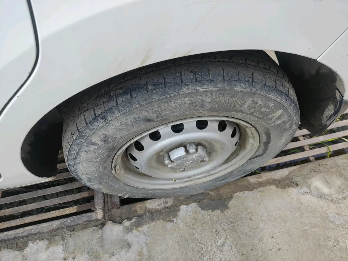 2022 Hyundai NEW SANTRO SPORTZ EXECUTIVE MT CNG, CNG, Manual, 1,04,479 km, tyre