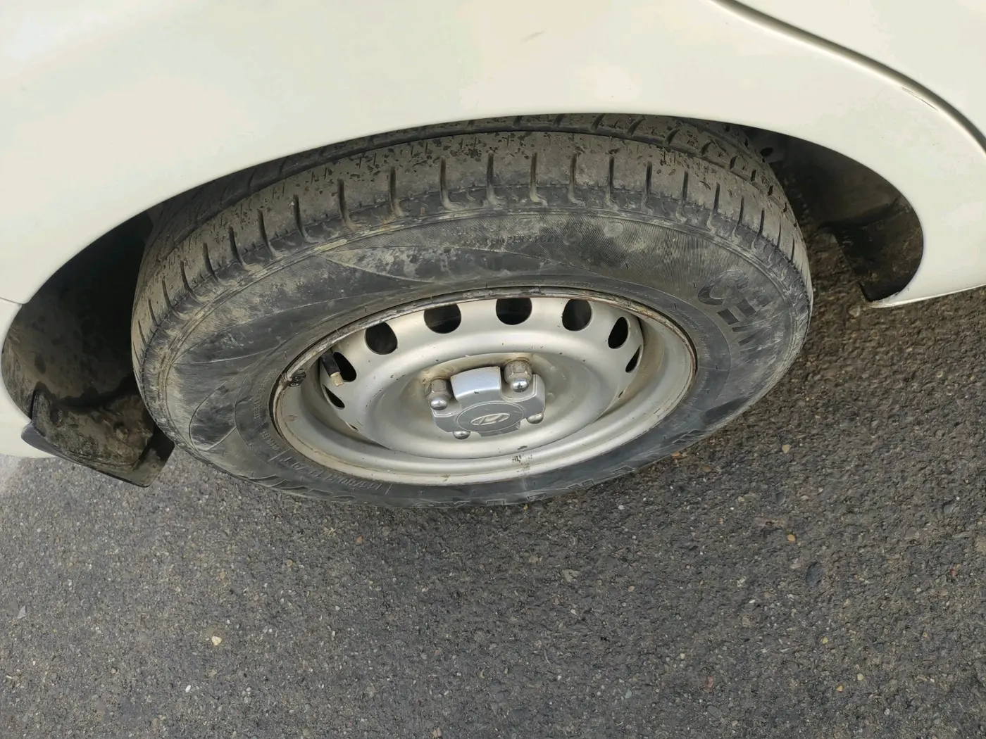 2022 Hyundai NEW SANTRO SPORTZ EXECUTIVE MT CNG, CNG, Manual, 1,04,479 km, tyre