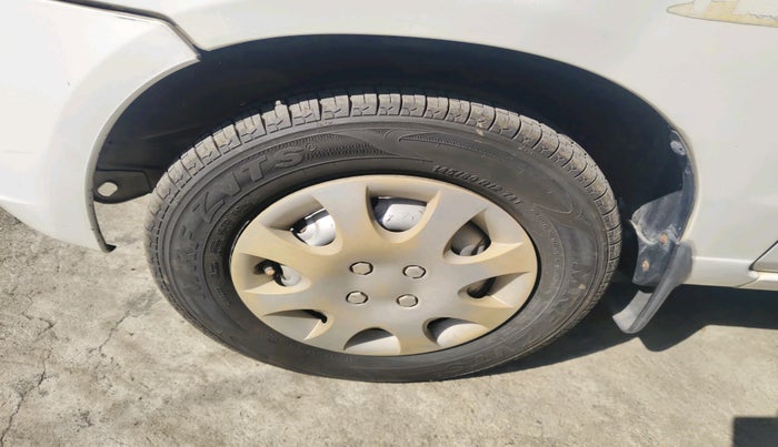 2010 Maruti Alto LXI, Petrol, Manual, 15,257 km, tyre