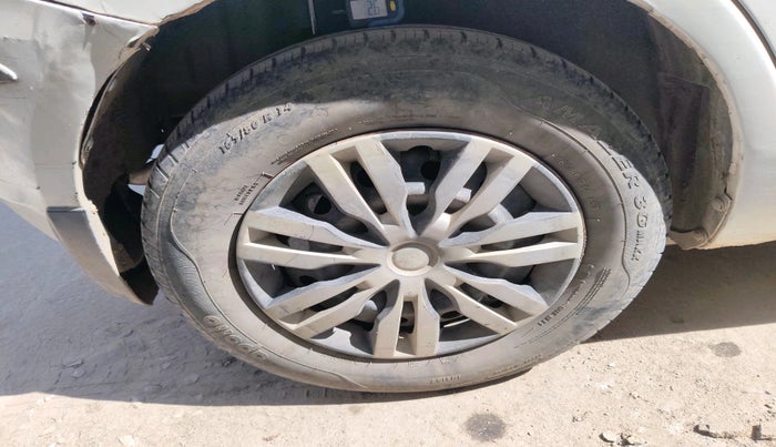 2013 Maruti Swift VDI, Diesel, Manual, 1,28,620 km, tyre