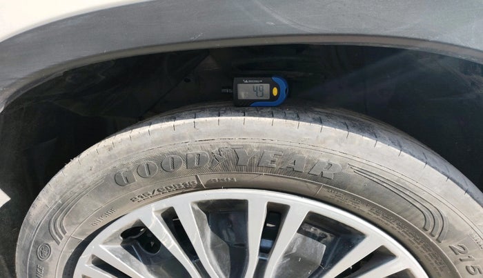 2019 Maruti Vitara Brezza VDI, Diesel, Manual, 1,50,501 km, tyre