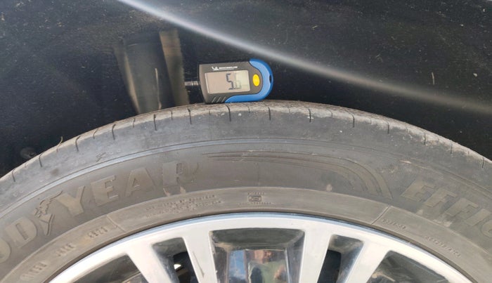 2019 Maruti Vitara Brezza VDI, Diesel, Manual, 1,50,501 km, tyre