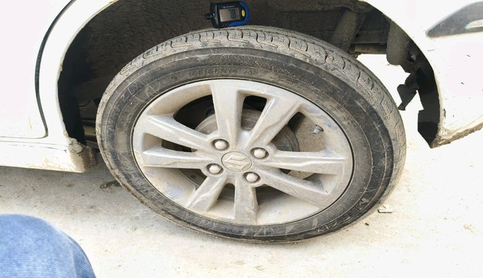 2017 Maruti Wagon R 1.0 VXI+ AMT, Petrol, Automatic, 25,788 km, tyre