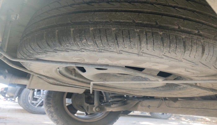 2017 Renault Duster 110 PS RXZ DIESEL, Diesel, Manual, 1,01,087 km, tyre