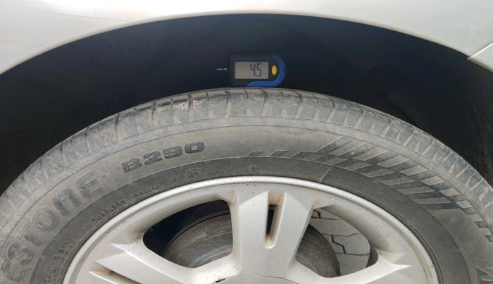 2012 Hyundai i20 SPORTZ 1.2, Petrol, Manual, 63,826 km, tyre