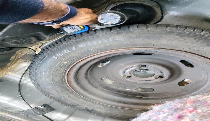 2017 Renault Kwid RXT 0.8, Petrol, Manual, 71,718 km, tyre