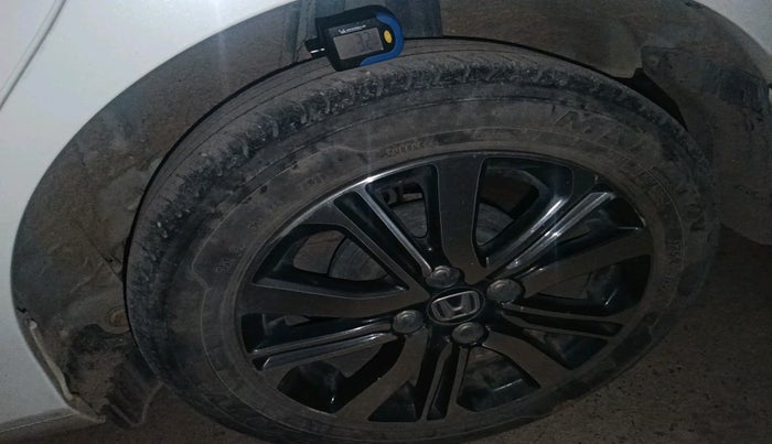 2022 Honda Amaze 1.2L I-VTEC VX CVT, Petrol, Automatic, 45,107 km, tyre