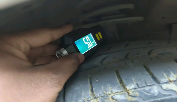 2017 Maruti Ciaz ZETA 1.4  MT PETROL, Petrol, Manual, 81,685 km, tyre