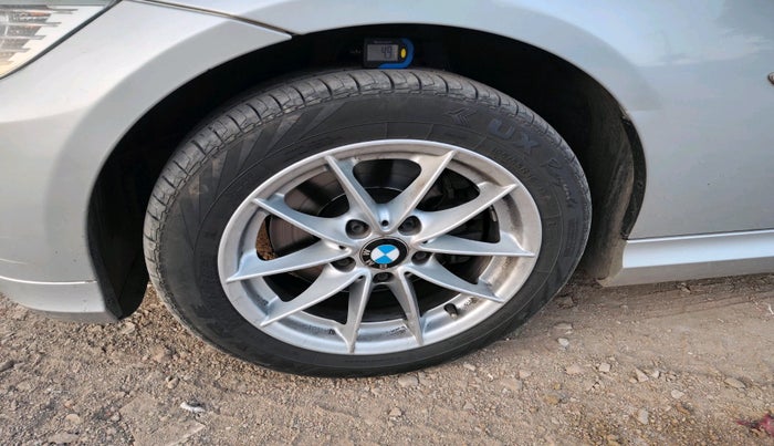 2010 BMW 3 Series 320d, Diesel, Automatic, 46,589 km, tyre