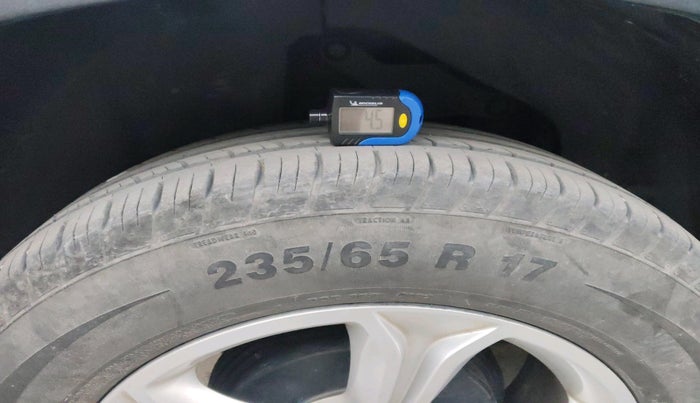 2022 Tata Harrier XTA 2.0L KRYOTEC PLUS, Diesel, Automatic, 30,148 km, tyre