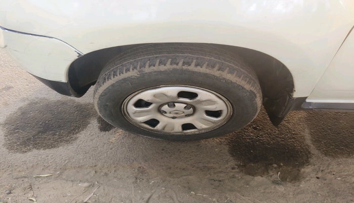 2014 Renault Duster 85 PS RXL DIESEL, Diesel, Manual, 99,582 km, tyre