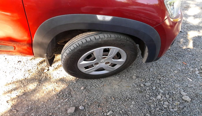 2017 Renault Kwid RXT 1.0, Petrol, Manual, 61,257 km, tyre