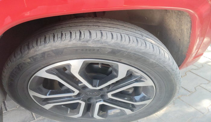 2023 Jeep Compass MODEL S (O) DIESEL 4X4 AT, Diesel, Automatic, 26,474 km, tyre