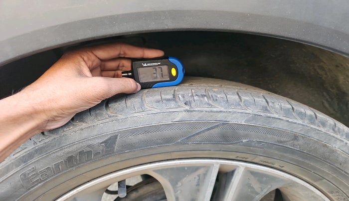 2016 Hyundai Creta SX PLUS  ANNIVERSARY EDITION 1.6 PETROL, Petrol, Manual, 80,458 km, tyre