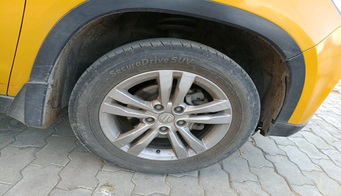 2016 Maruti Vitara Brezza ZDI PLUS DUAL TONE, Diesel, Manual, 94,891 km, tyre