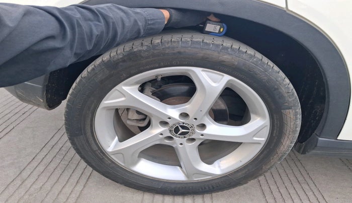 2017 Mercedes Benz GLA Class 220D 4MATIC, Diesel, Automatic, 72,001 km, tyre