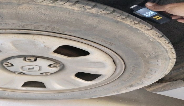 2013 Renault Duster 85 PS RXL DIESEL, Diesel, Manual, 98,752 km, tyre