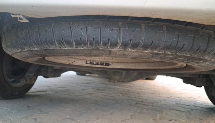 2018 Toyota Innova Crysta 2.4 G 7 STR, Diesel, Manual, 1,64,584 km, tyre