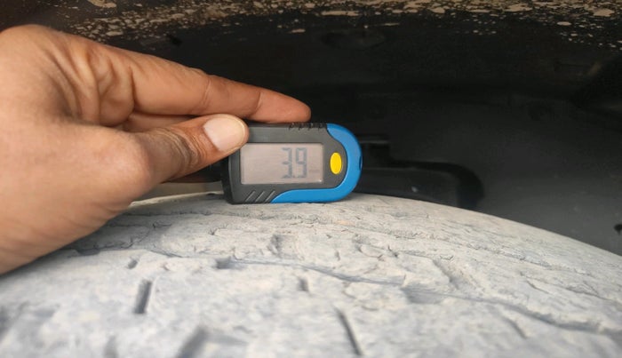 2022 Mahindra Thar LX D AT 4WD HT, Diesel, Automatic, 41,045 km, tyre