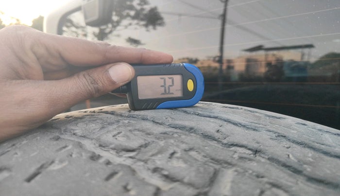 2022 Mahindra Thar LX D AT 4WD HT, Diesel, Automatic, 41,045 km, tyre