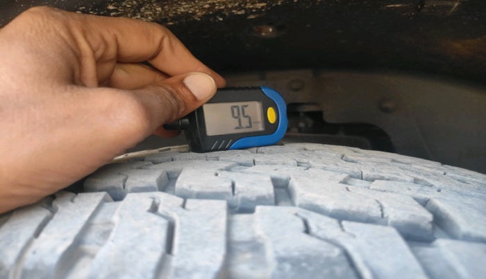 2022 Mahindra Thar LX D AT 4WD HT, Diesel, Automatic, 41,045 km, tyre