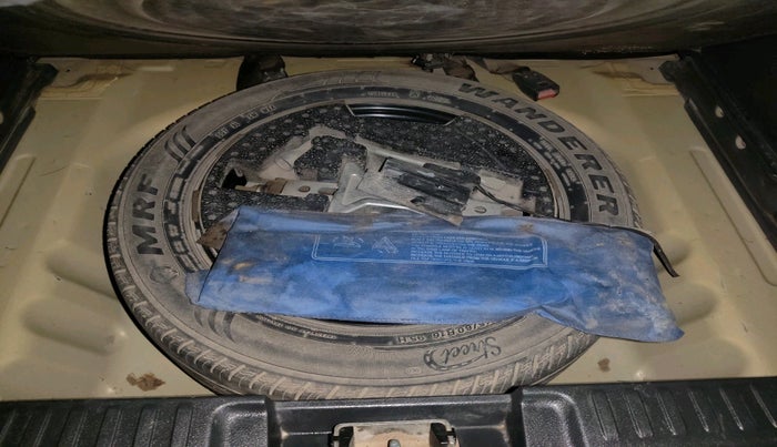 2016 Maruti Vitara Brezza ZDI PLUS DUAL TONE, Diesel, Manual, 1,53,201 km, tyre